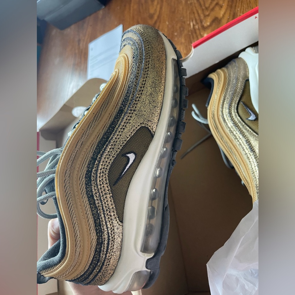 Women’s air max 97 gold